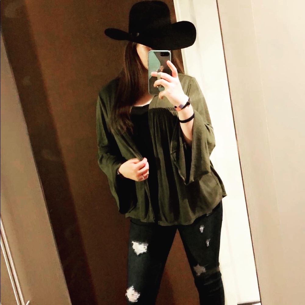 Meet your Posher, Kinzie